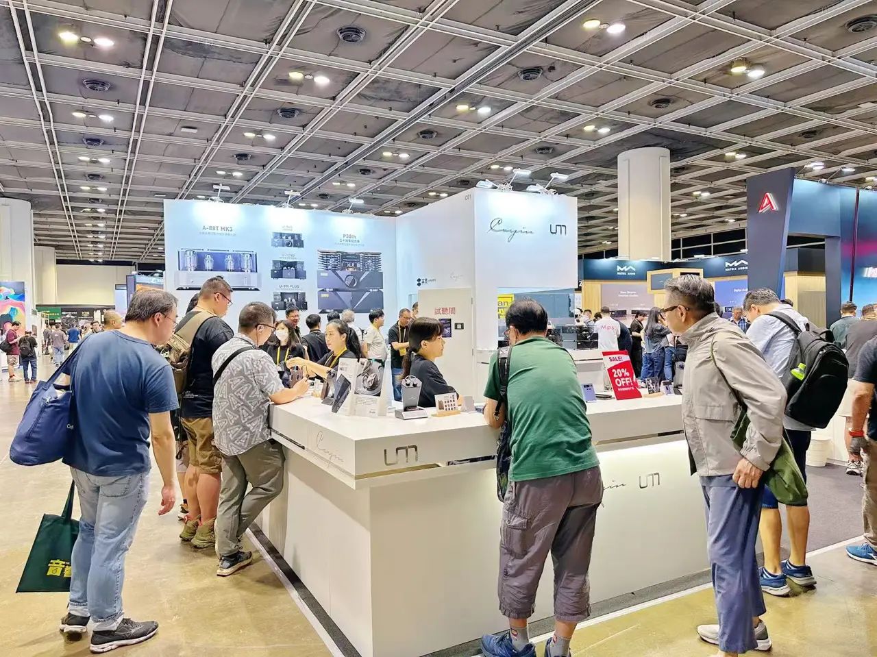 速看！Cayin 香港展超多新品亮相，挤爆现场啦！